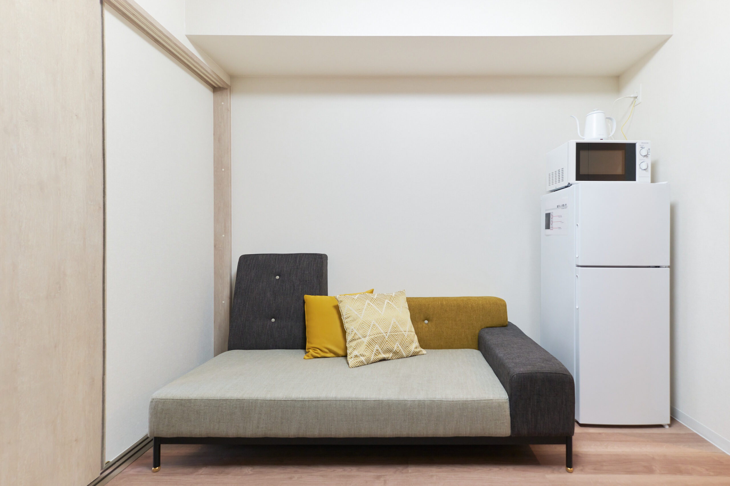 AQUA RESIDENCE 三軒茶屋_ソファ