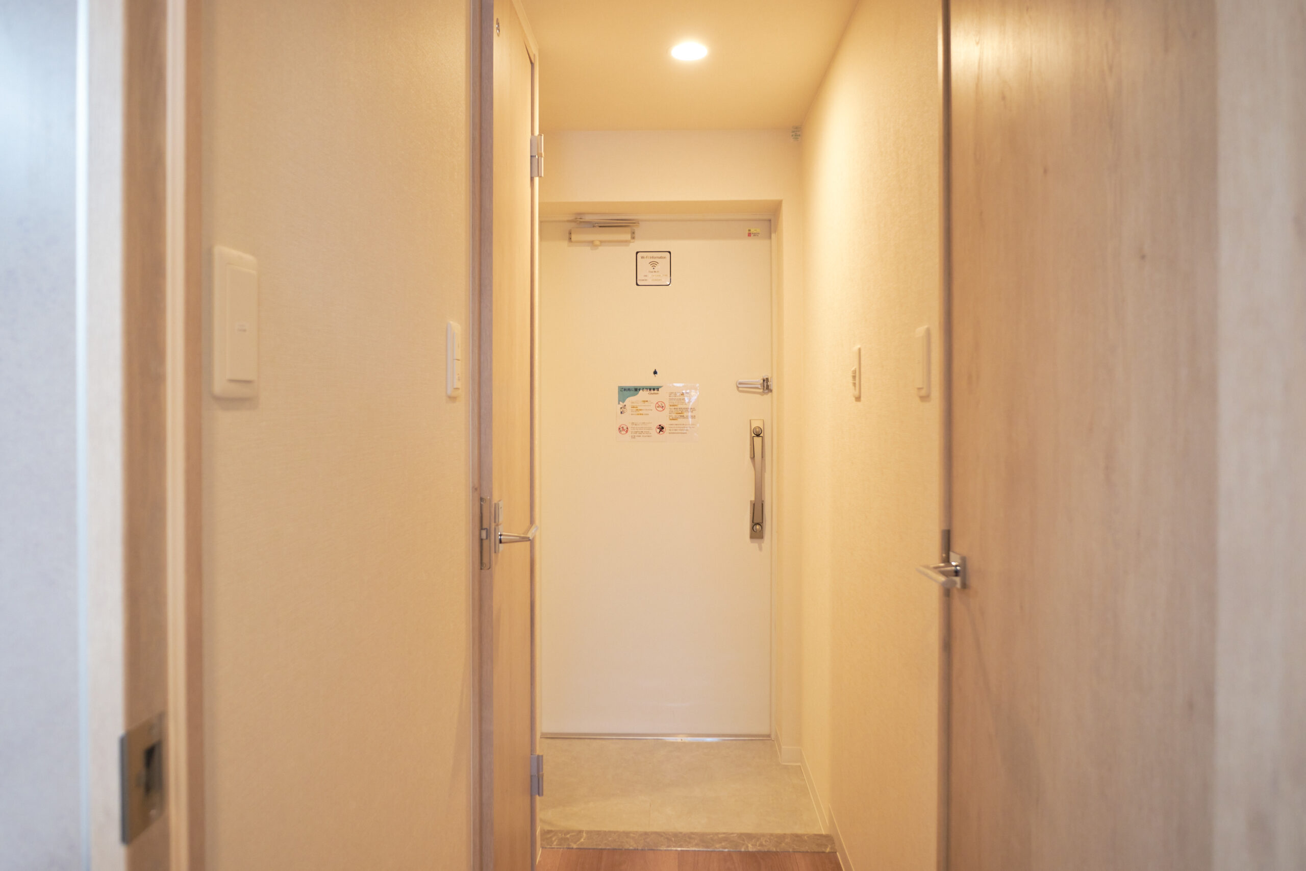 AQUA RESIDENCE 三軒茶屋_玄関