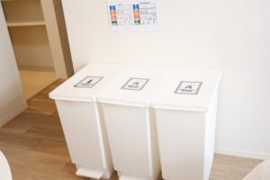 エブリネット新宿_ゴミ箱
