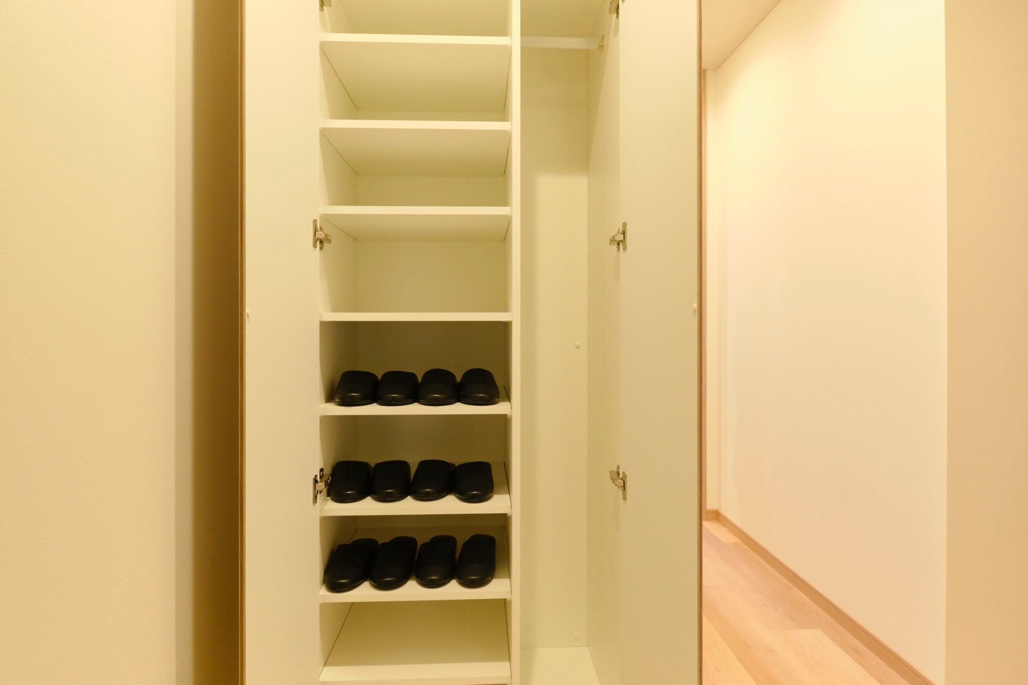MODELLO三軒茶屋_シューズボックス