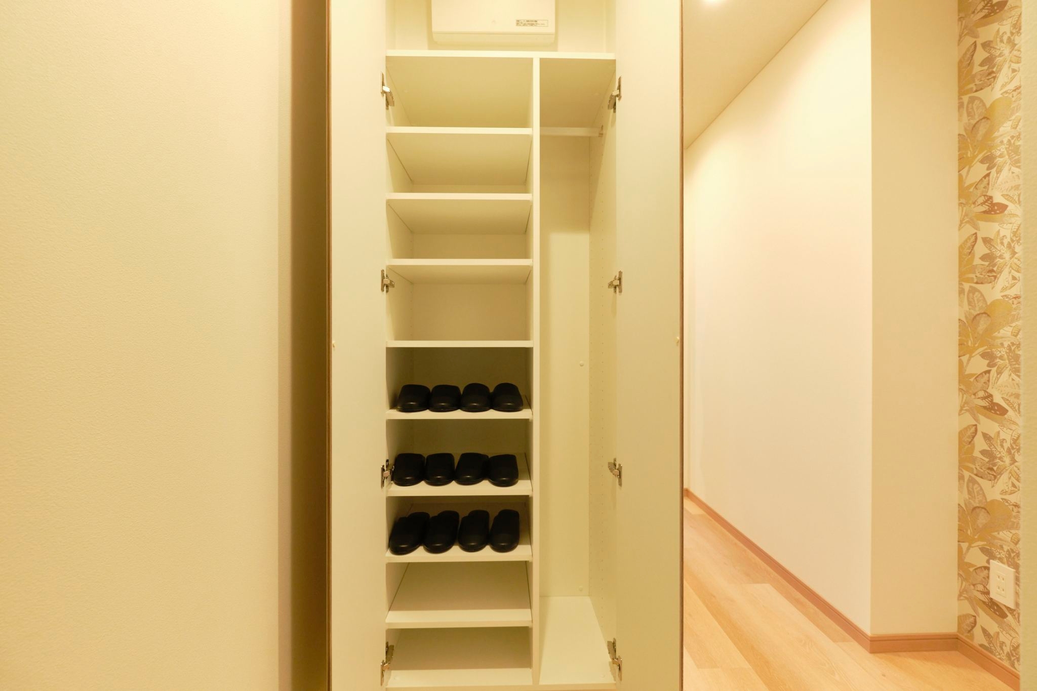 MODELLO三軒茶屋_シューズボックス