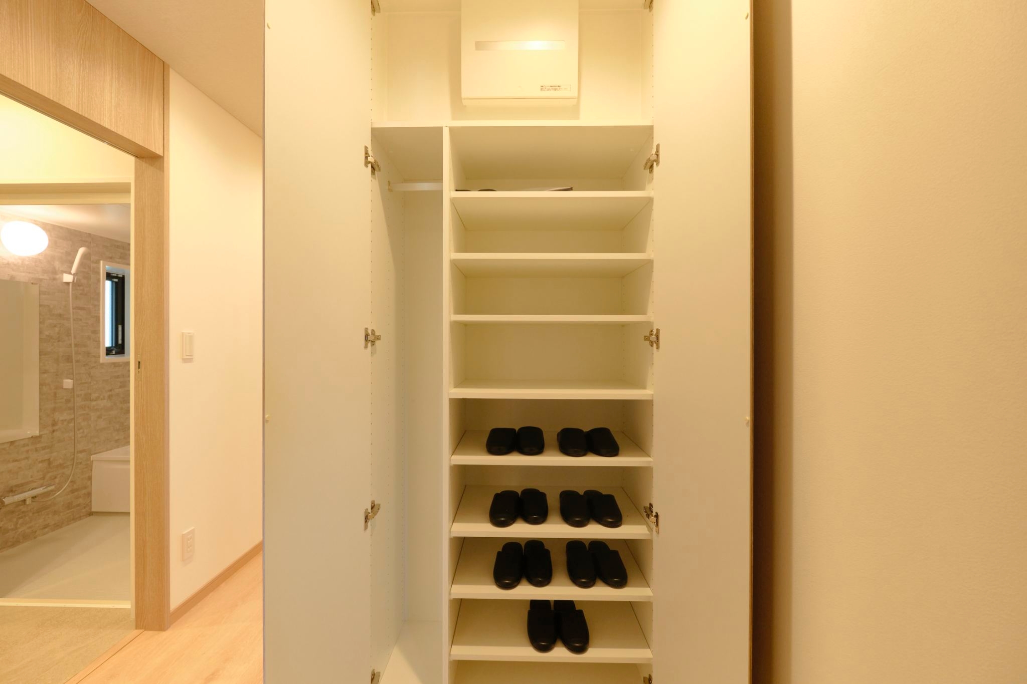 MODELLO三軒茶屋_シューズボックス