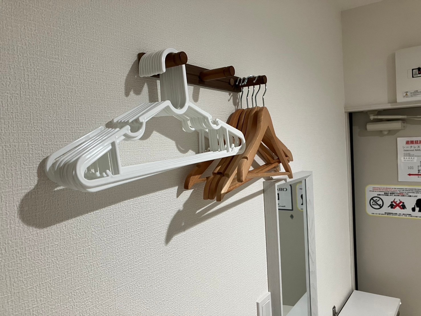 シークレスト中延_ハンガー