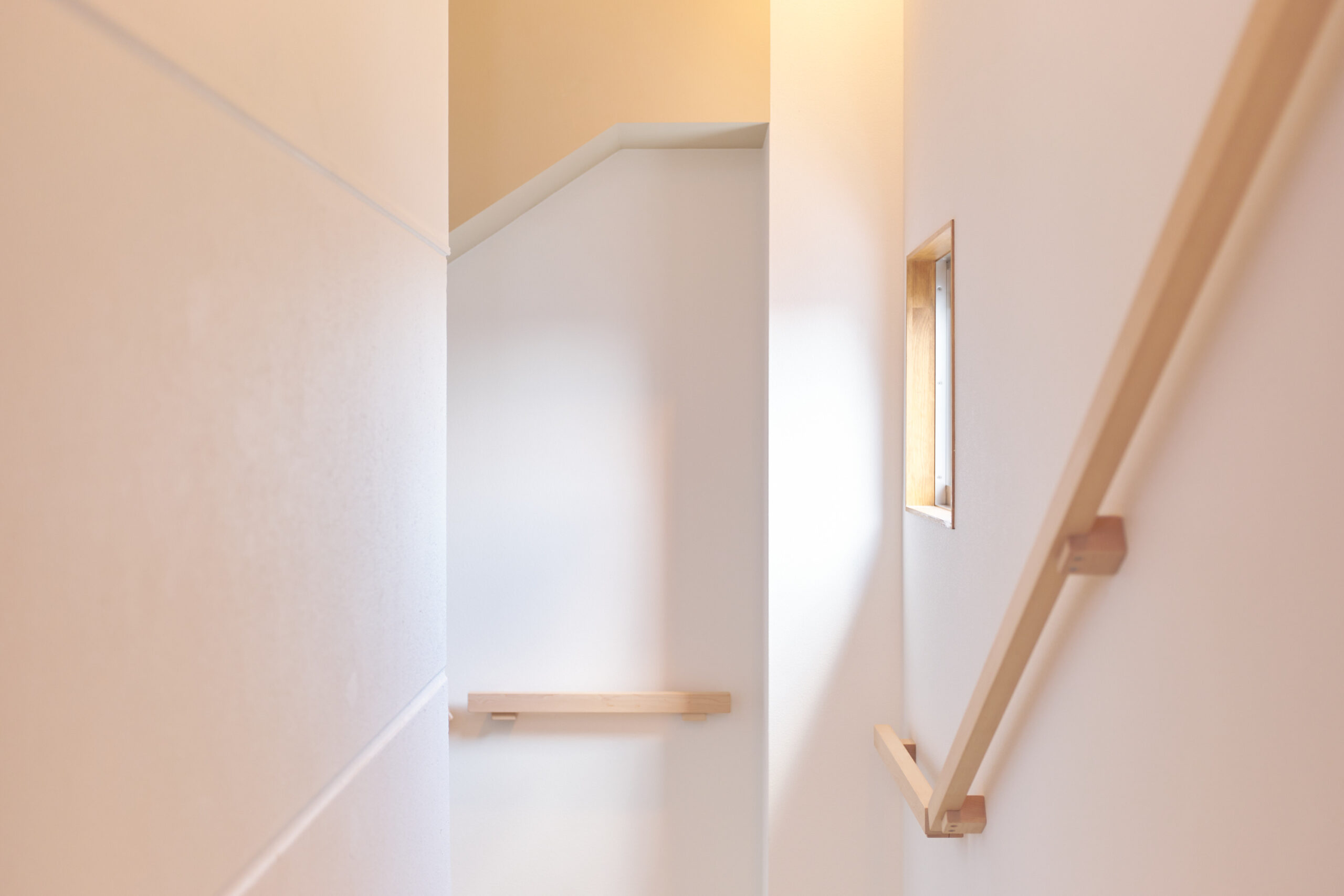 リバティープレイス中野_階段