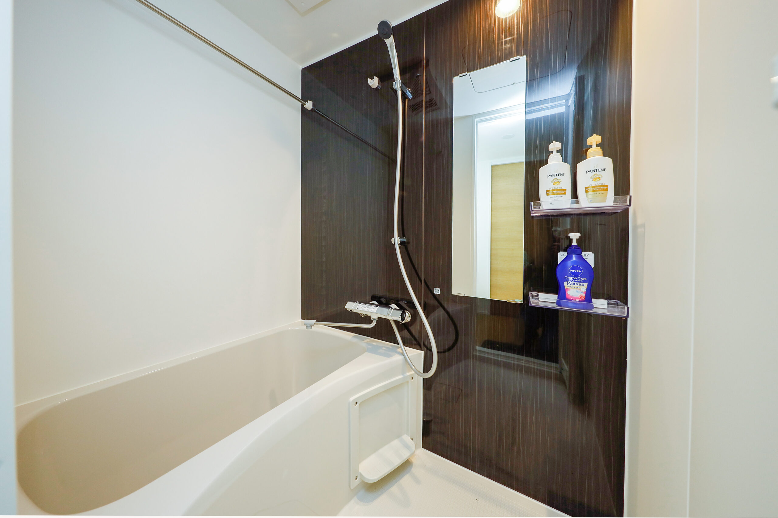 Oakville 根津_バスルーム