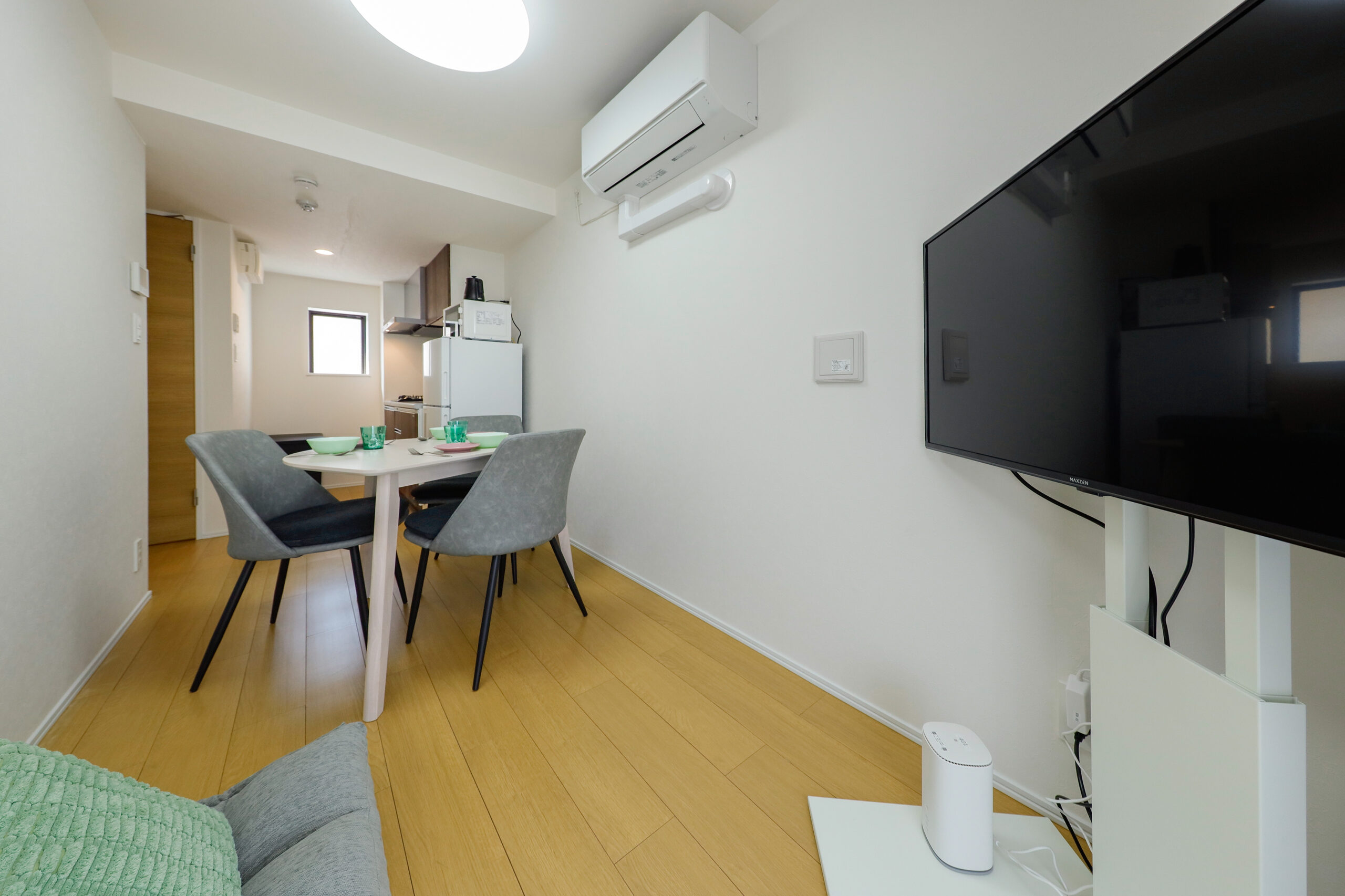 Oakville 根津_メインルーム