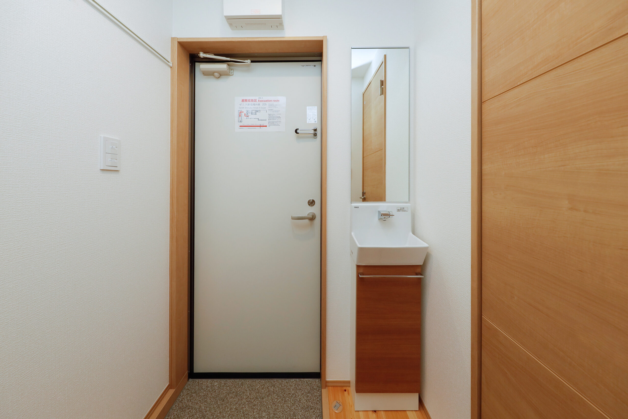 Zenith Shinjuku 檜 A棟_玄関