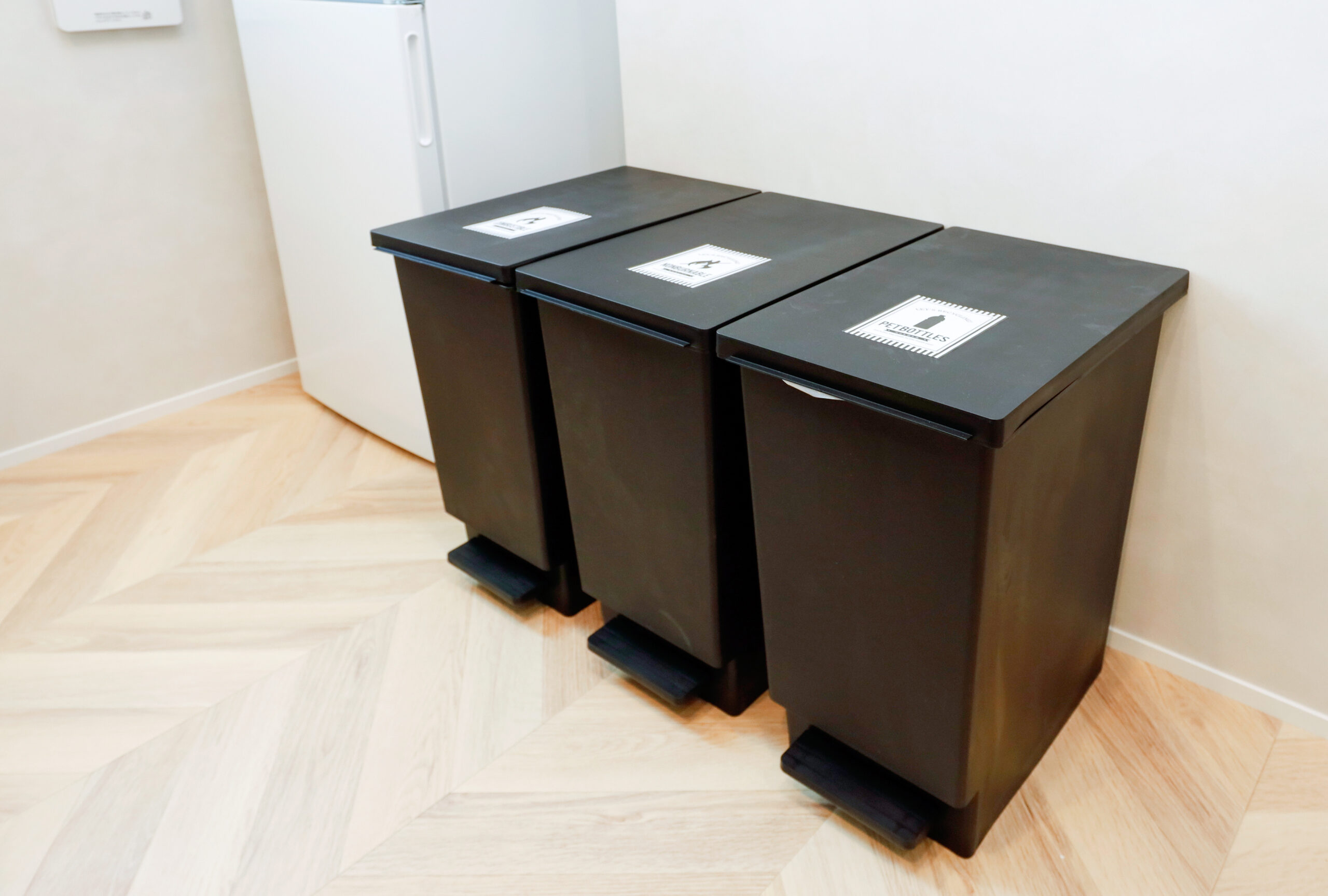 AI Grandir 吾妻橋_ごみ箱