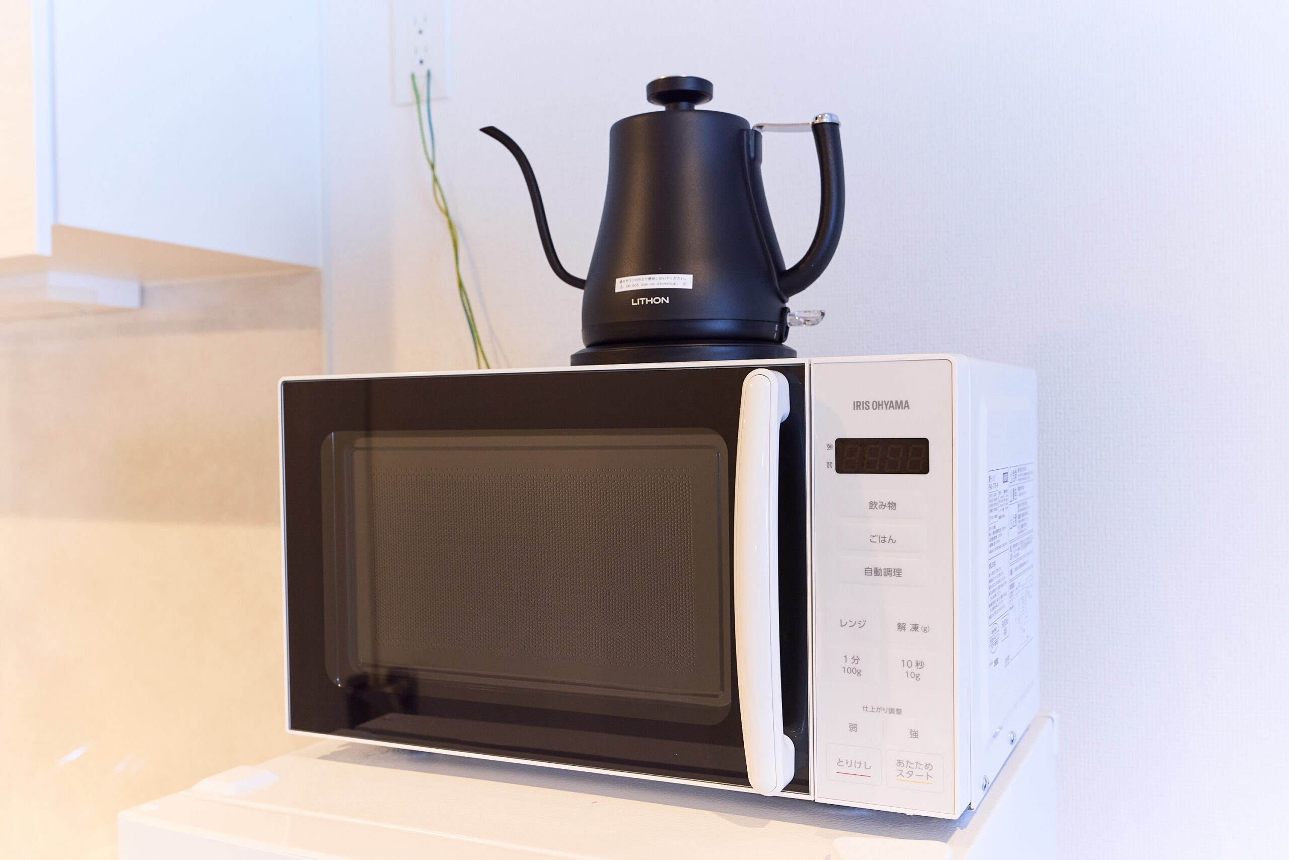 VORT山吹町レジデンス801_電子レンジ、電気ケトル
