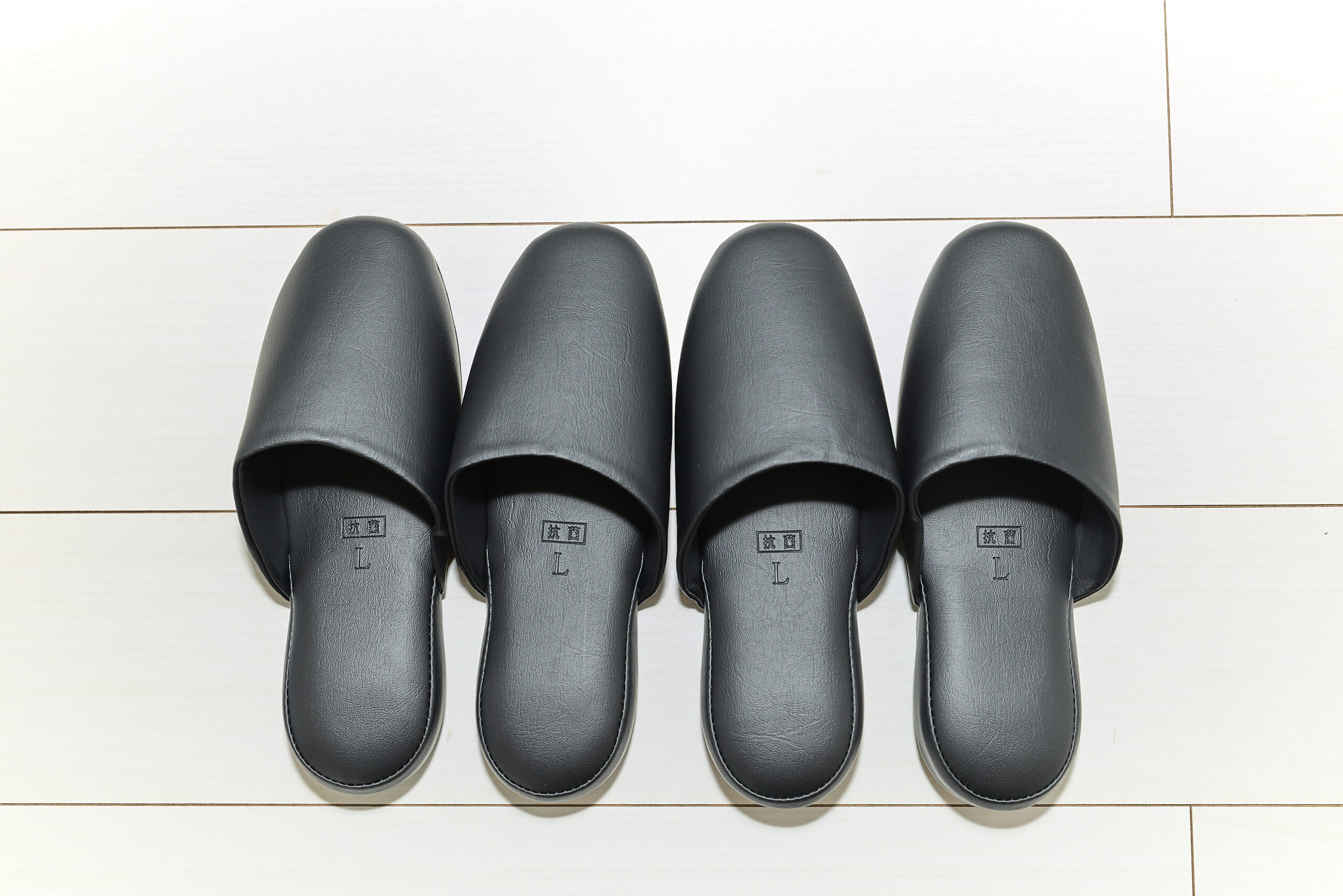 コンフォメゾンNAKANOBU_シューズボックス